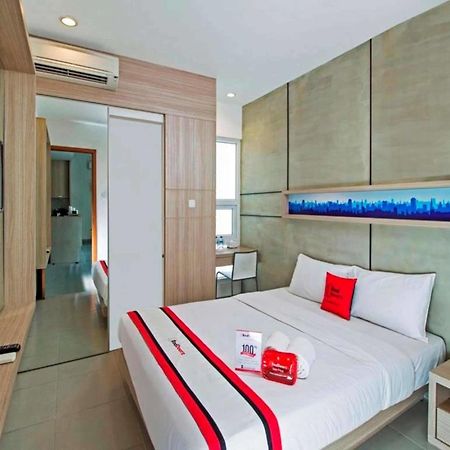 Reddoorz Plus @ Setiabudi Eight Jakarta Exteriör bild
